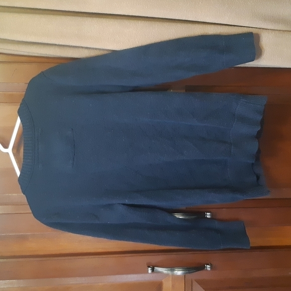 Abercrombie girls size XL cardigan sweater button up navy blue flower details - Picture 2 of 8